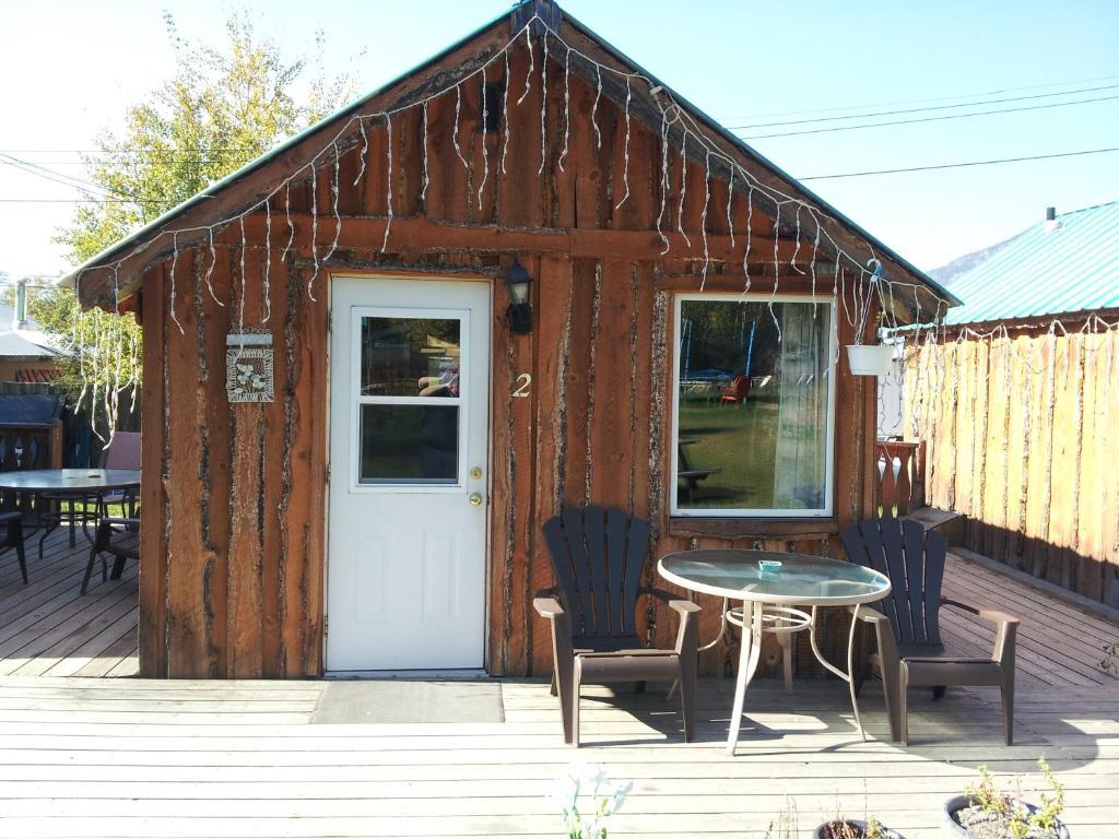 Steamboat Mountain Chalets Hotel Spillimacheen Bilik gambar